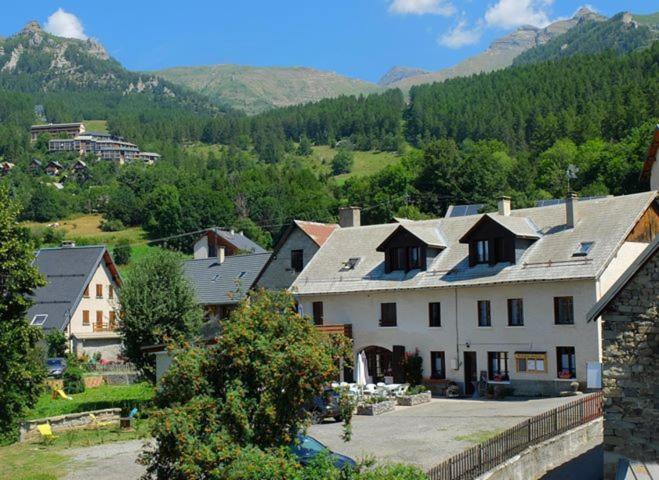 Auberge Le Vieux Chaillol Saint-Michel-de-Chaillol Esterno foto
